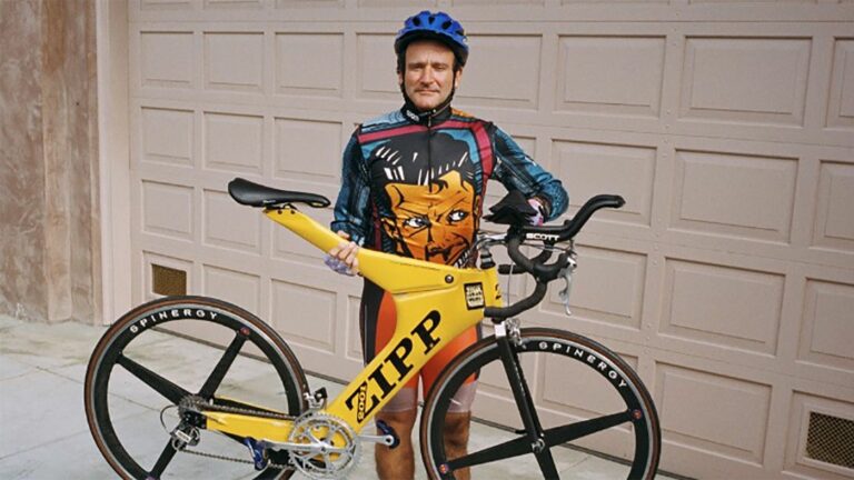 Robin Williams with his Zipp 2001