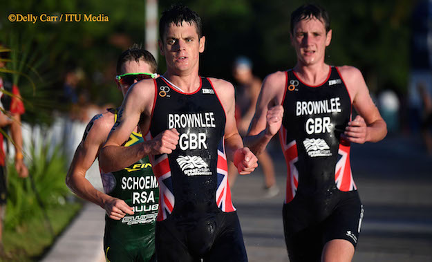 Jonathan Brownlee leads the 2016 World Triathlon Series Grand Final in Cozumel