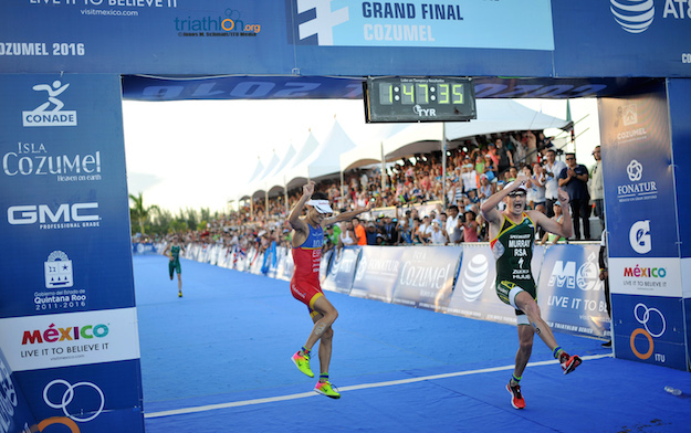 Mario Mola becomes 2016 ITU World Triathlon Champion