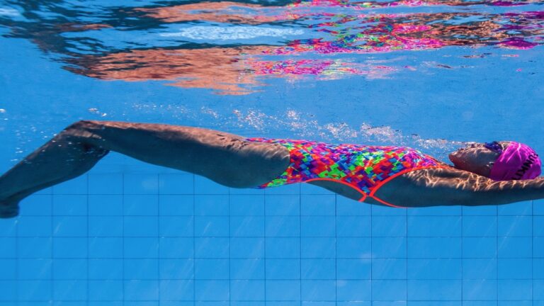 Funkita sponsored athlete, Emma Deary, to support Mailsports at Triathlon Show: London on Friday 17th February