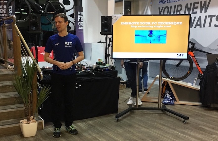 Gui Arnoldo presents at the Giant Store St. Paul's