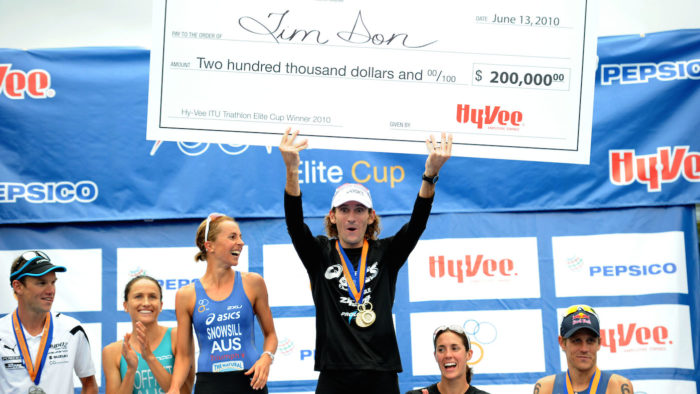 Tim Don wins big prize money at the 2010 HyVee Elite Cup (pic Delly Carr / ITU Media)