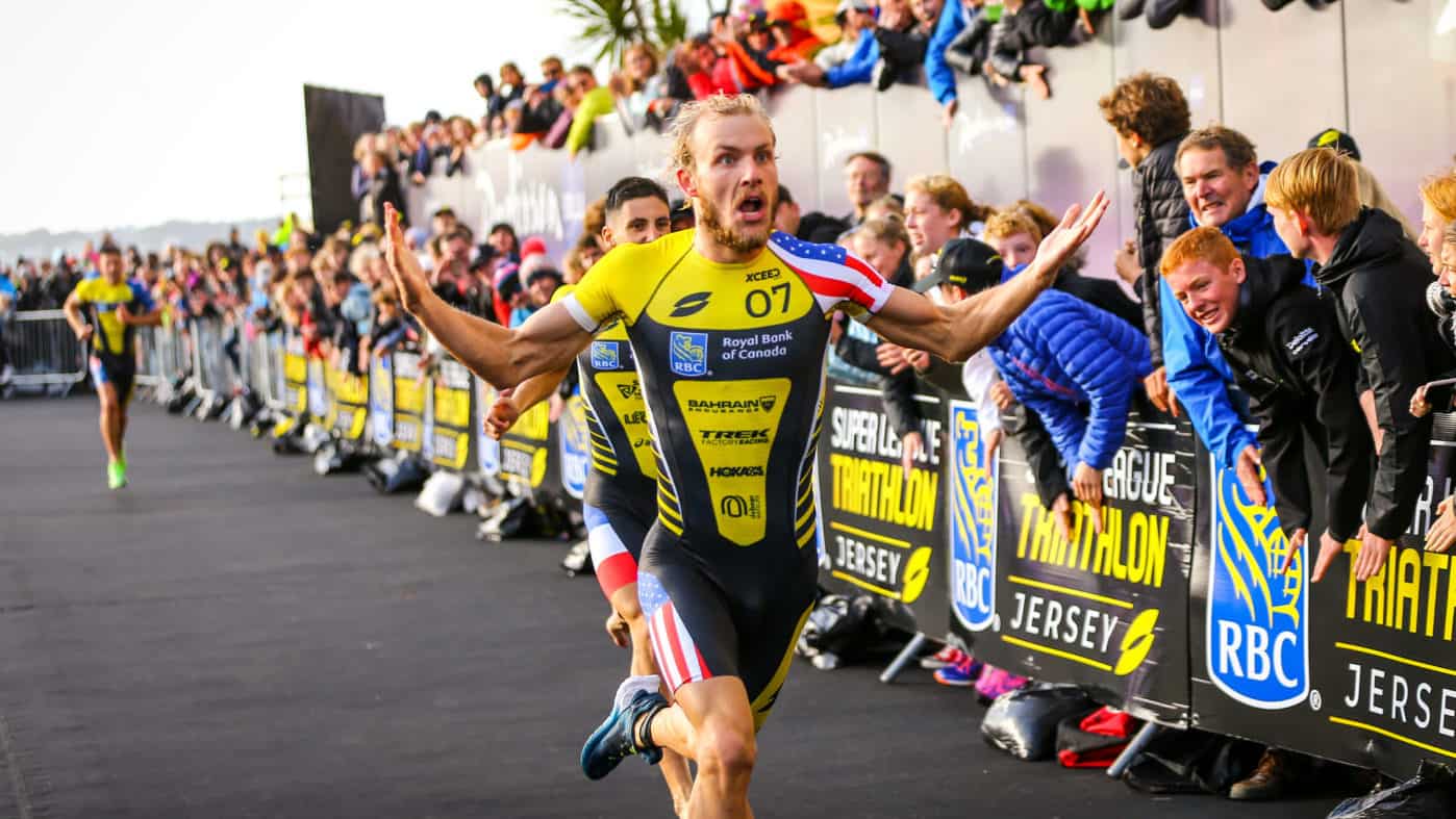 ST HELIER, JERSEY - SEPTEMBER 29, 2019: The Mens Enduro Final race during the RBC Super League Triathlon Jersey on September 29, 2019 in St Helier, Jersey. (Photo by Tommy Zaferes/Superleague Triathlon)