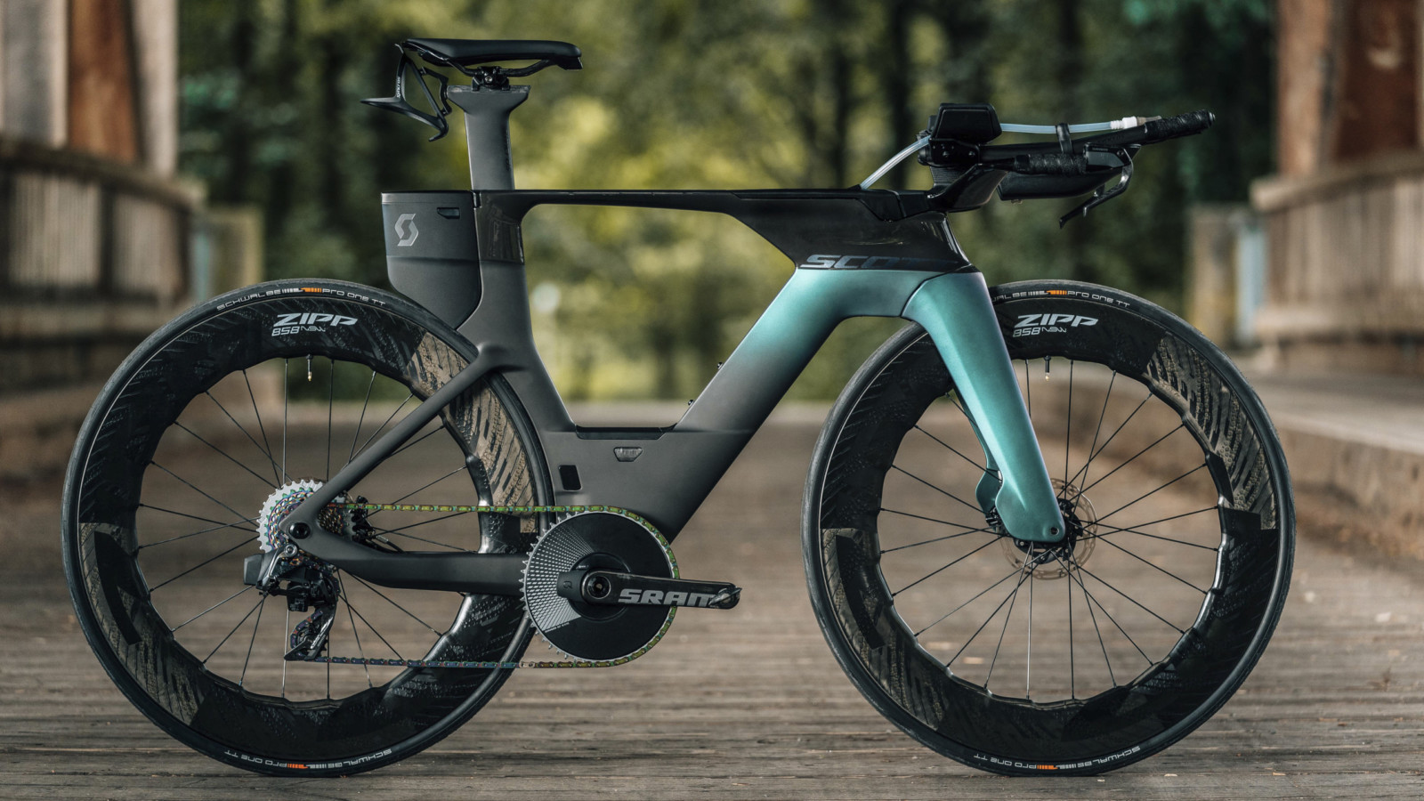 best disc road bike under 2000