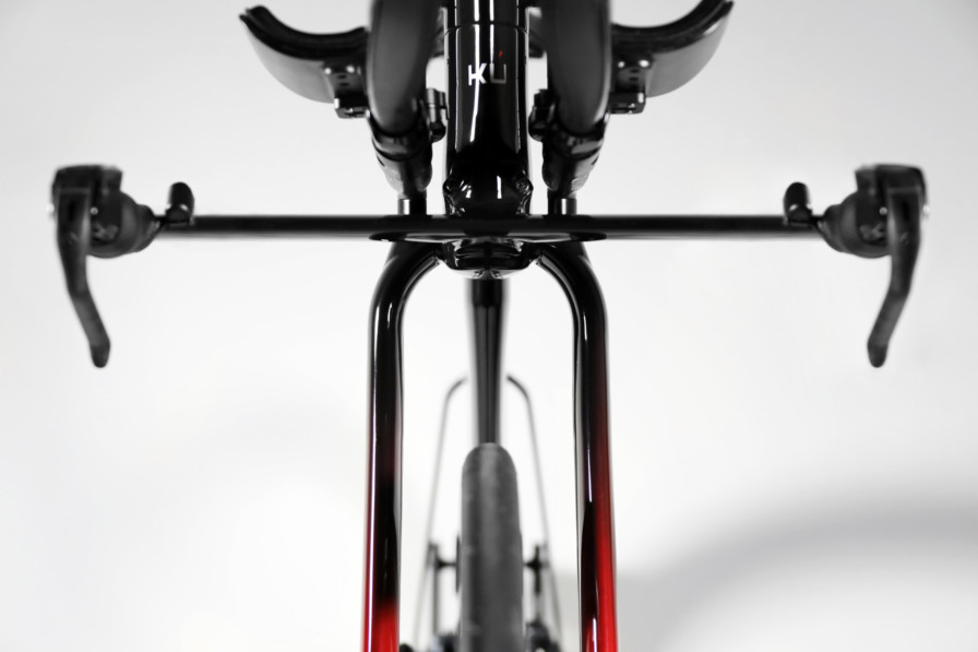 Kú Cycle brand and the Kú TF1 triathlon bike