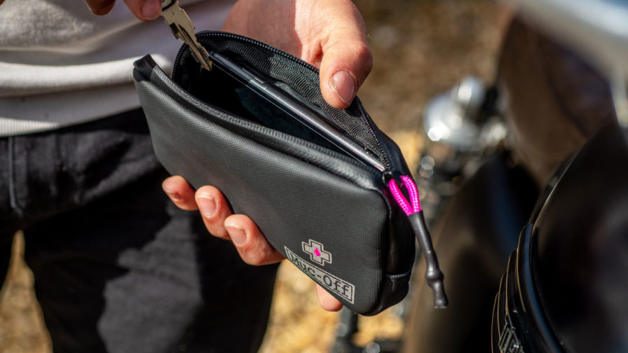 Muc-Off Rainproof Essentials Case