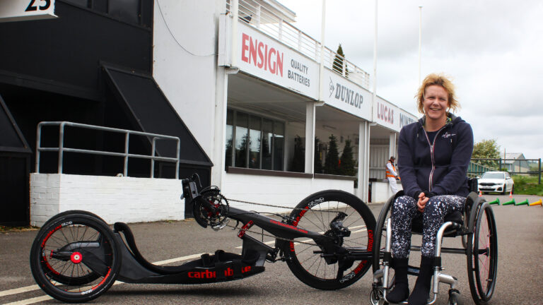 Claire Danson / 255 Triathlon / Wings for Life