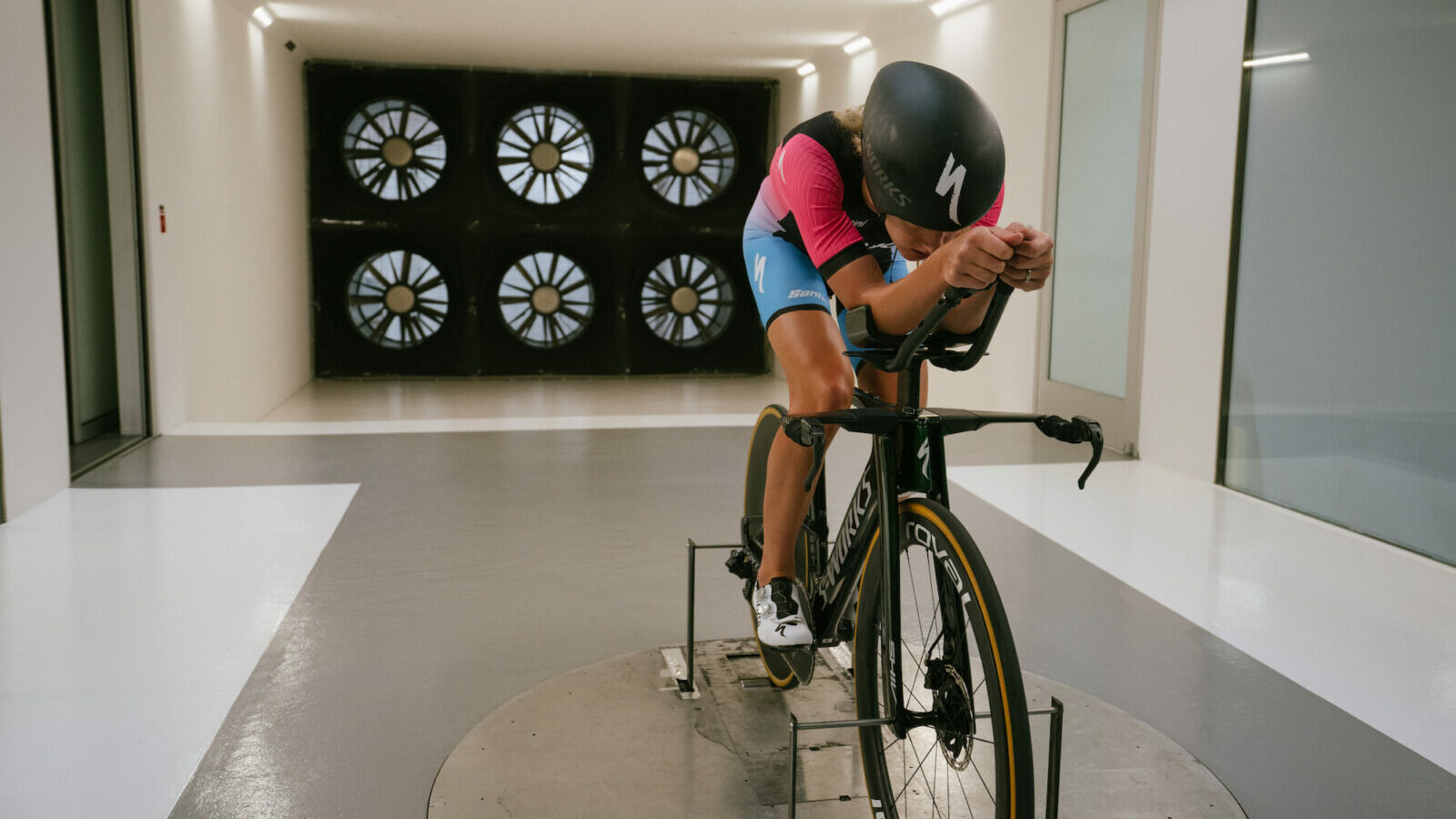 Emma Pallant-Browne / Specialized WIN tunnel / Wind Tunnel