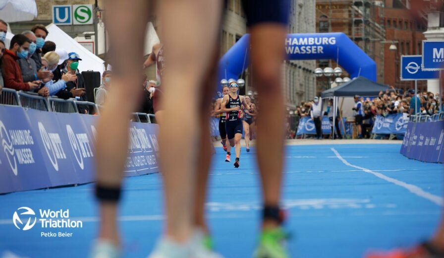 HAMBURG WASSER 2021 World Triathlon Championship Series Hamburg / Sian Rainsley