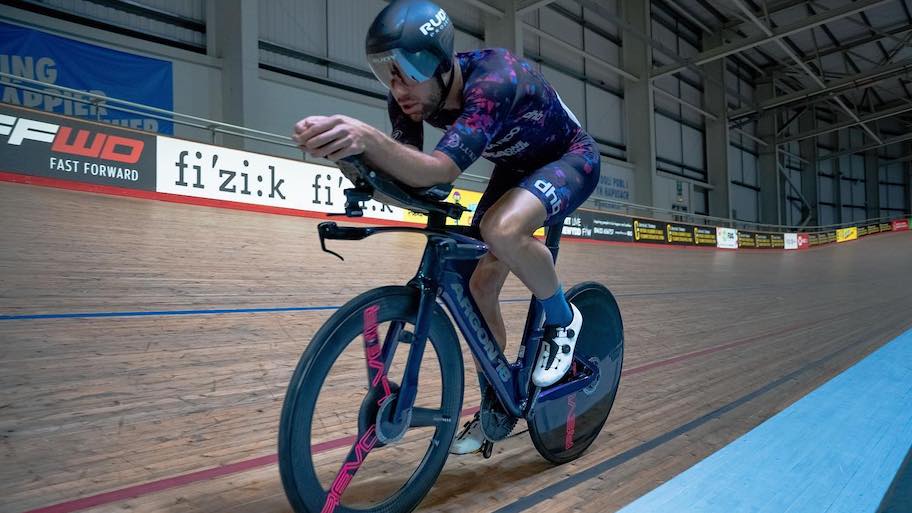 Joe Skipper rides Argon 18 on the Newport Velodrome