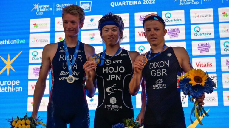 Men's podium ETU Triathlon Cup Quarteira 2022 - Elite Men