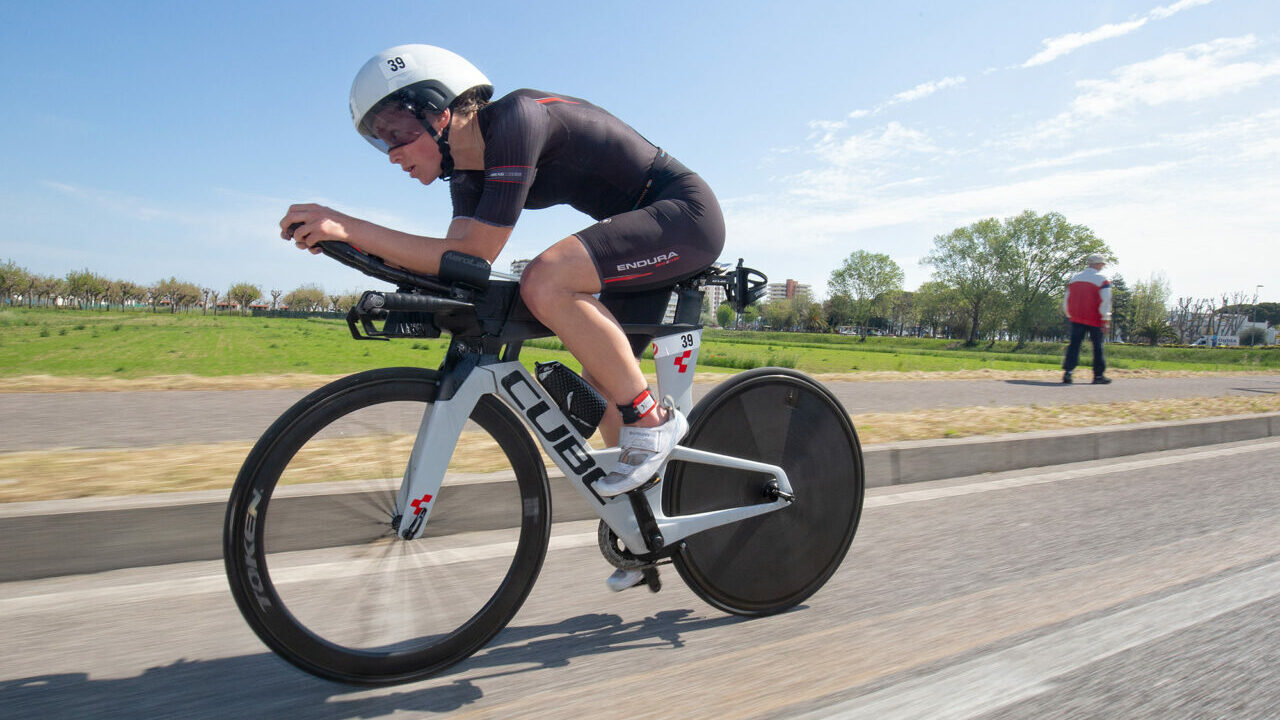 Lucy Byram Challenge Riccione 2022 bike