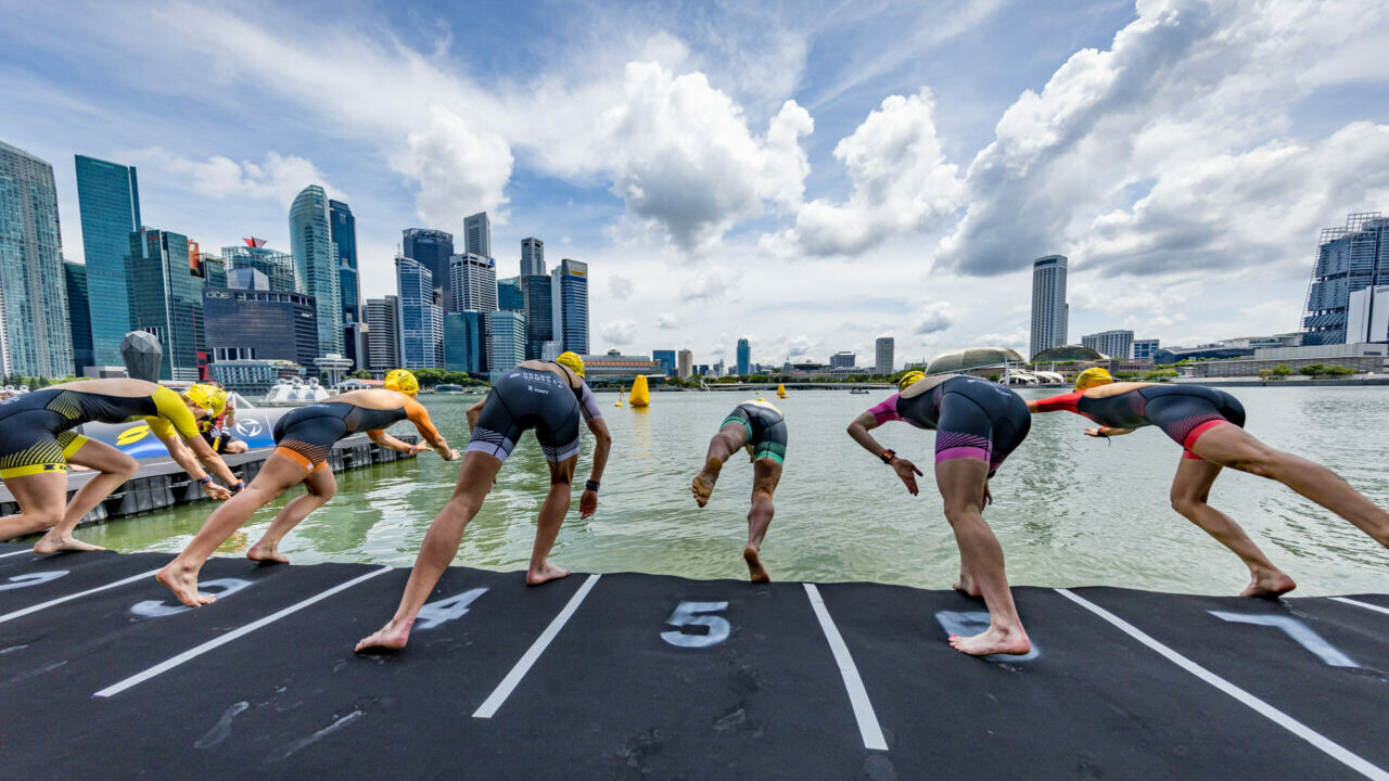 Arena Games Triathlon Finals Singapore -Swim Start