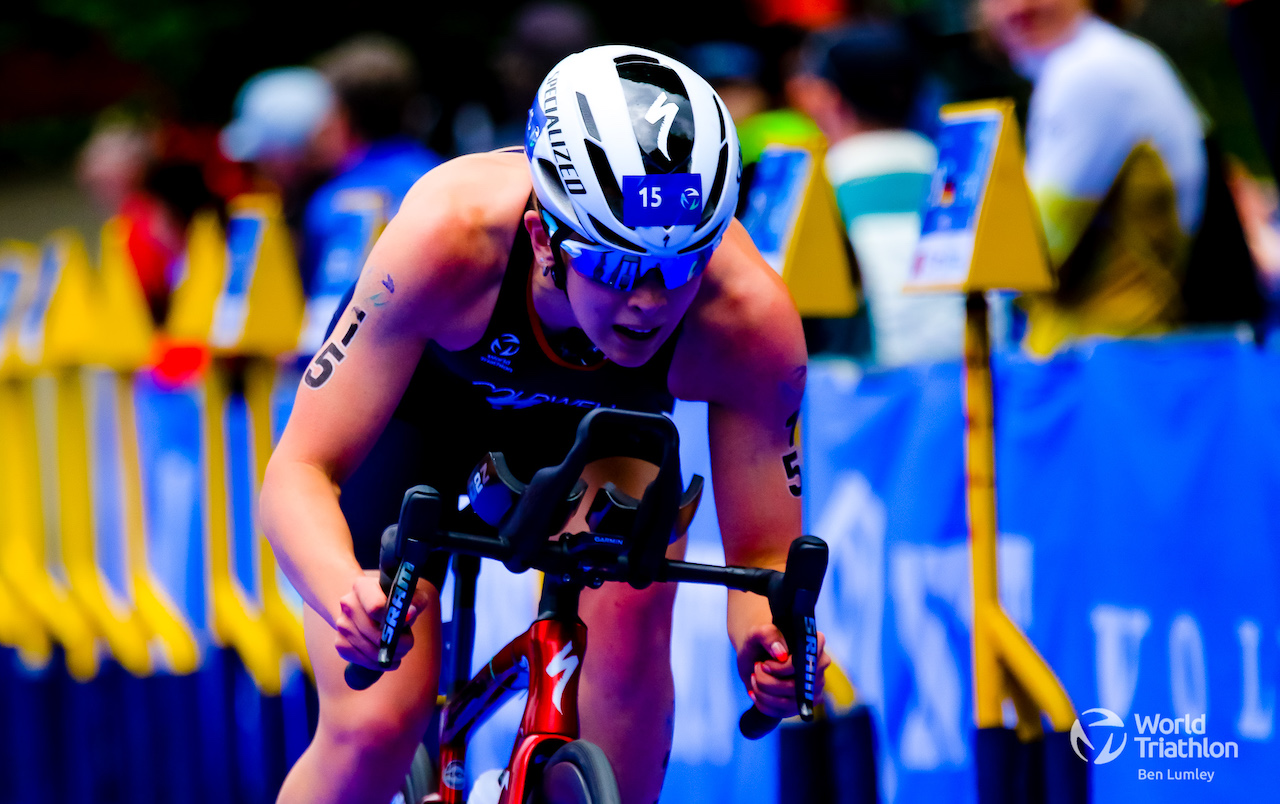 Sophie Coldwell - AJ Bell World Triathlon Championship Series Leeds 2022