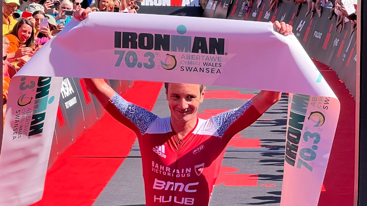 Alistair Brownlee gana el IRONMAN 70.3 Swansea