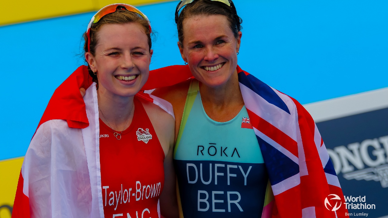 Georgia Taylor Brown Flora Duffy Commonwealths respect photo credit Ben Lumley World Triathlon