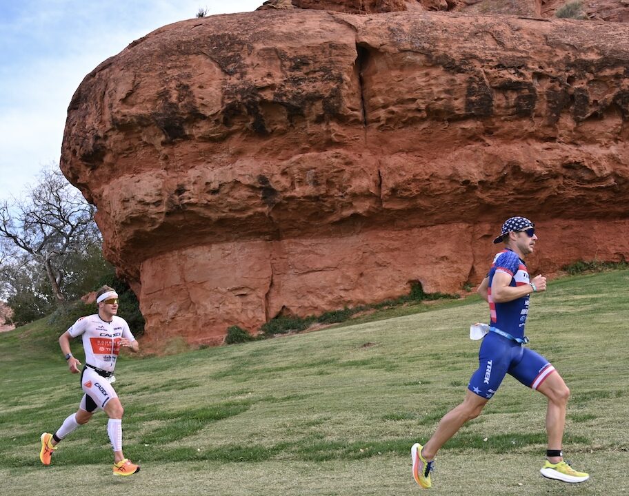 Ben Kanute and Kristian Blummenfelt on the run - IRONMAN 70.3 World Championship 2022