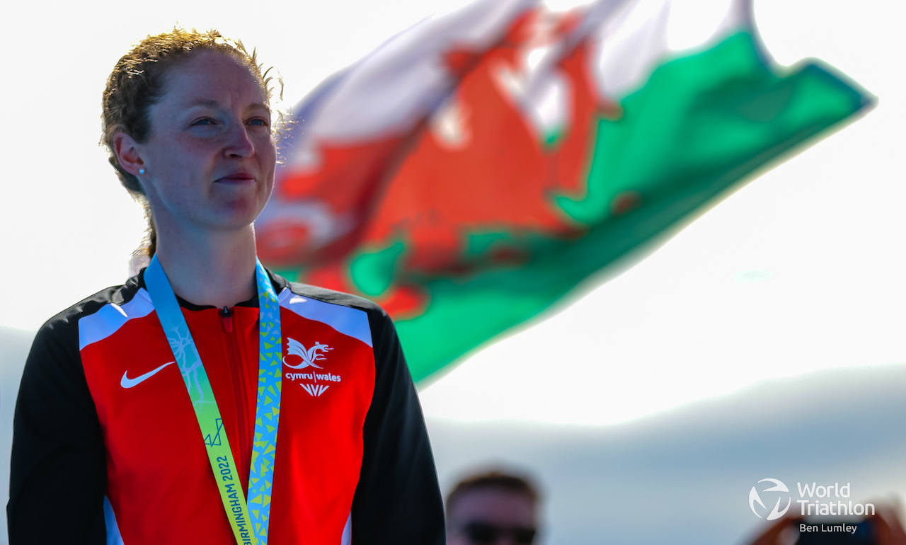 Non Stanford Commonwealth Games 2022 podium / Welsh flag