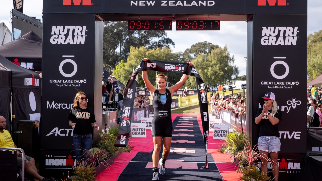 Hannah Berry is the reigning Nutri-Grain IRONMAN New Zealand champion - Photo Graeme Murray