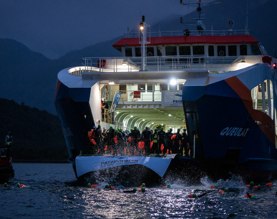 Patagonman swim start