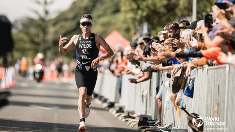 Hayden Wilde New Plymouth 2023 photo credit Cameron Mackenzie / World Triathlon