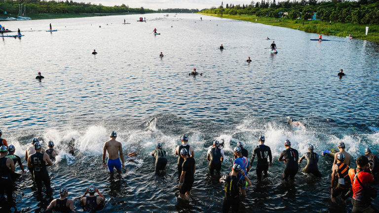 Challenge Taiwan - swim start