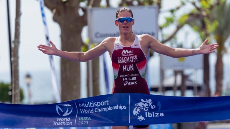 Zsanett Bragmayer wins World Aquathlon Championship 2023 in Ibiza photo credit World Triathlon