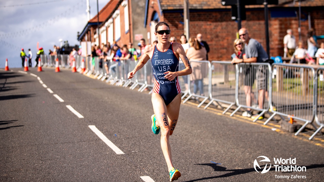 Gwen Jorgensen WTCS Sunderland 2023 run photo credit World Triathlon / Tommy Zaferes