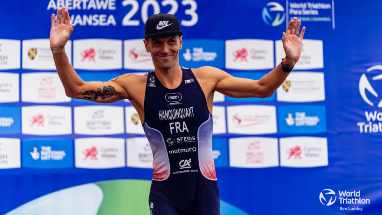 Alexis Hanquinquant podium World Triathlon Para Series Swansea