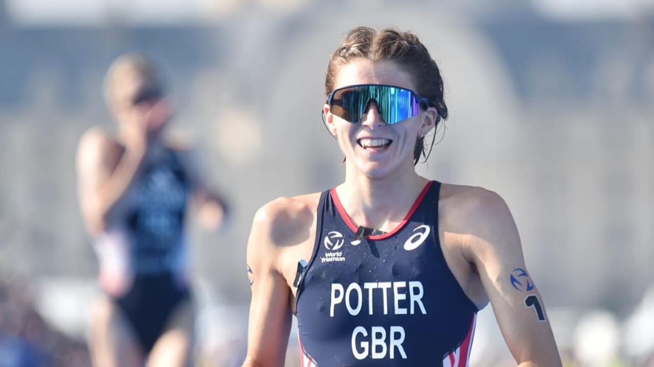 Beth Potter wins Paris Test Event 2023 [Photo credit: World Triathlon]