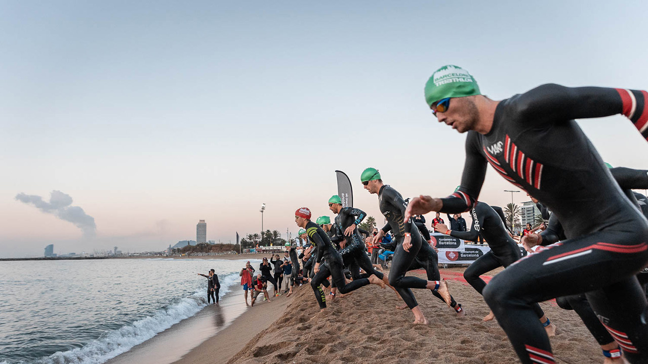 Challenge Barcelona Triathlon swim start Challenge Barcelona Triathlon swim start