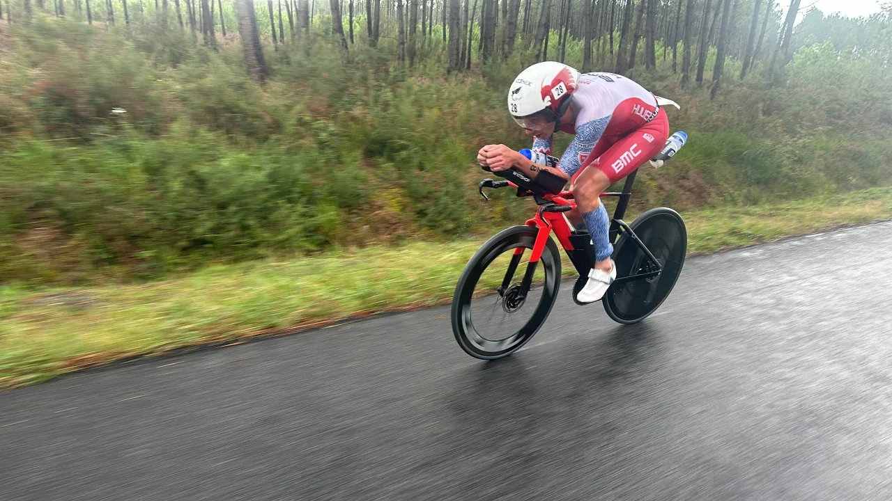 Alistair Brownlee bike leg Challenge Vieux Boucau 2023 photo credit Challenge Family