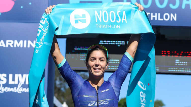 Ashleigh Gentle winning the 2022 Garmin Noosa Triathlon.