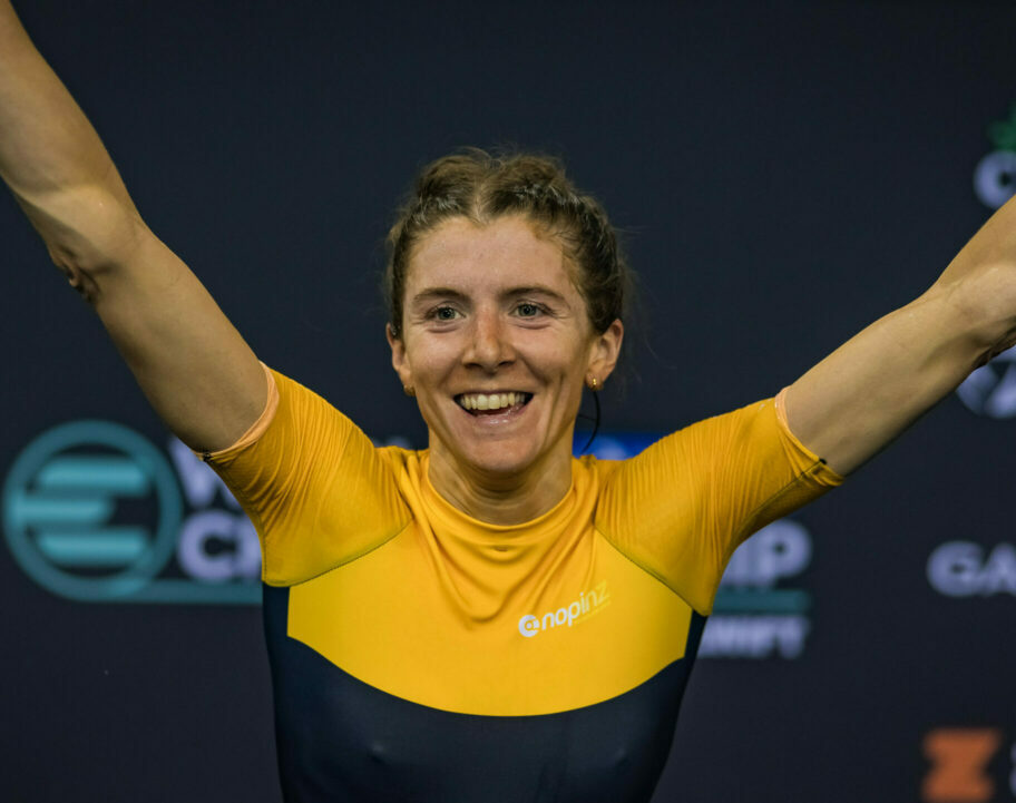 Beth Potter (GBR) won the 2024 supertri E World Triathlon Championships.