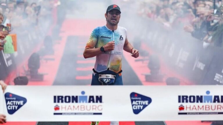 Lars Wichert breaks the all-time Ironman record for an amateur athlete in Hamburg.