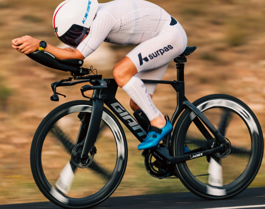 Gustav Iden superman aero bike position