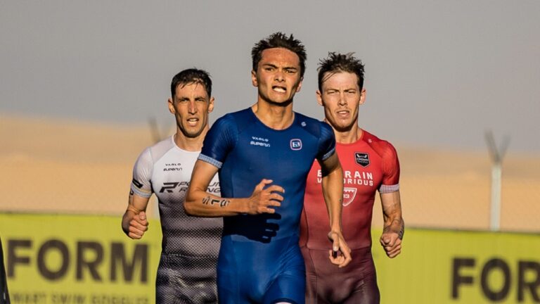 Yee Wilde Bergere run supertri Neom 2024 finish Photo credit: Darren Wheeler | supertri