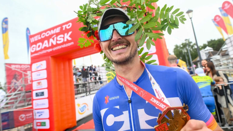 Challenge Gdansk finish arch