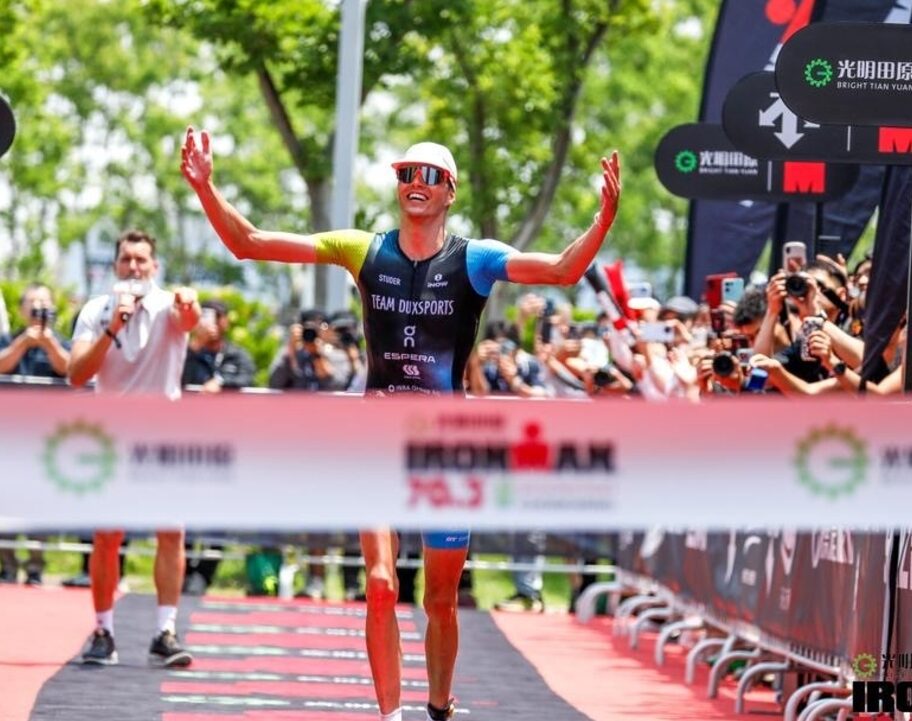 Max Studer on his way to victory at IRONMAN 70.3 Shanghai Chongming