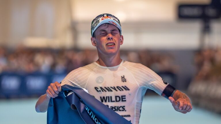 Hayden Wilde finish line T100 London 2025