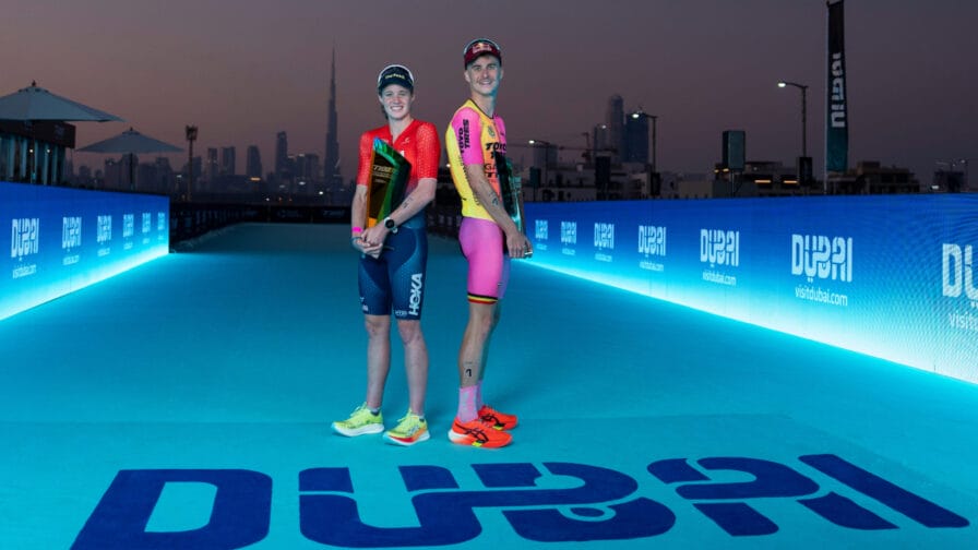 Dubai T100 2024, Taylor Knibb and Marten Van Riel with the T100 Winners Trophy at Meydan Racecourse, Dubai UAE on 17th November 2024.
