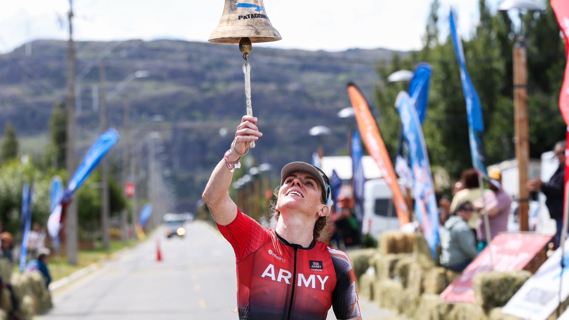 Rosie Wild wins Patagonman 2025