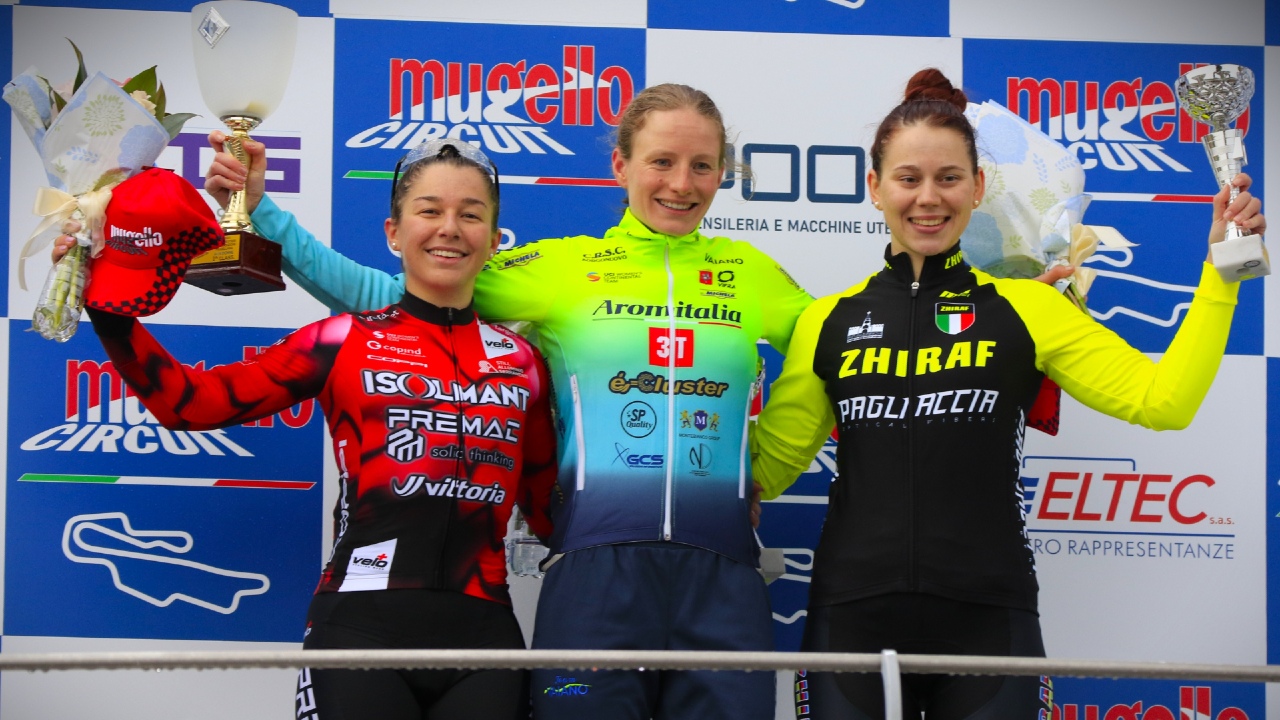 Maya Kingma top step of podium Aromitalia 3T Vaiano