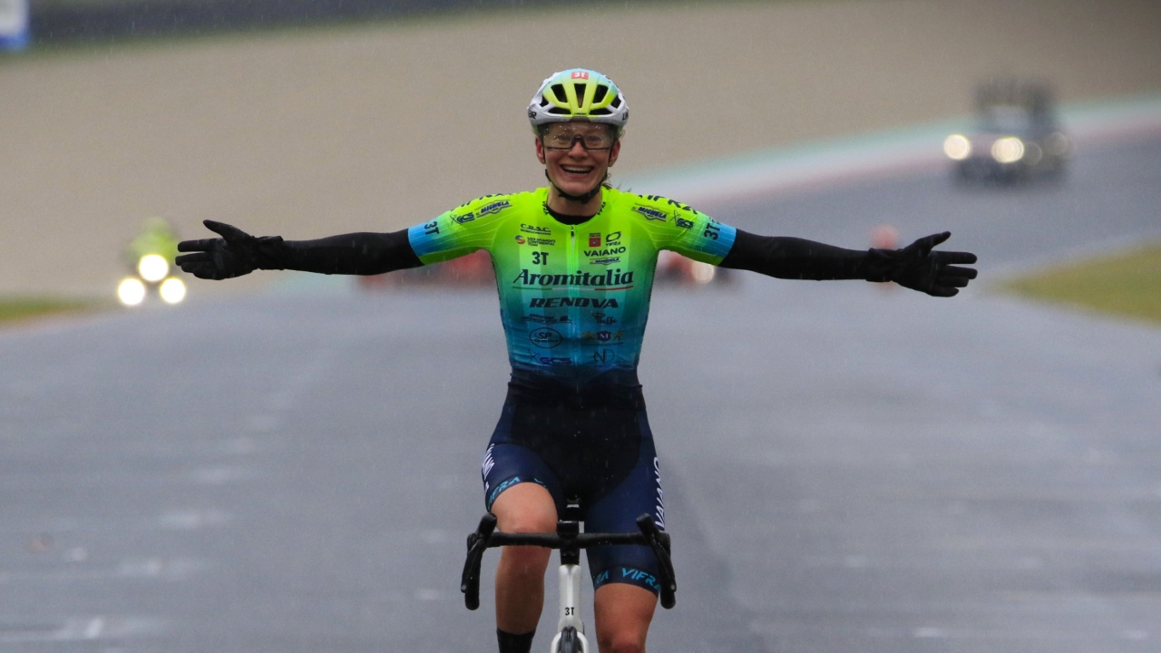 Maya Kingma wins first race for Aromitalia 3T Vaiano