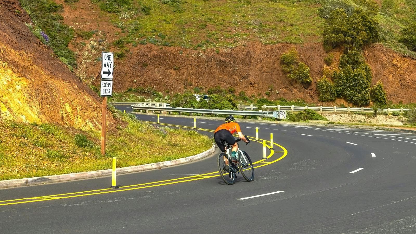 triathlete following beginner sprint triathlon training plan with weekly workouts and schedule