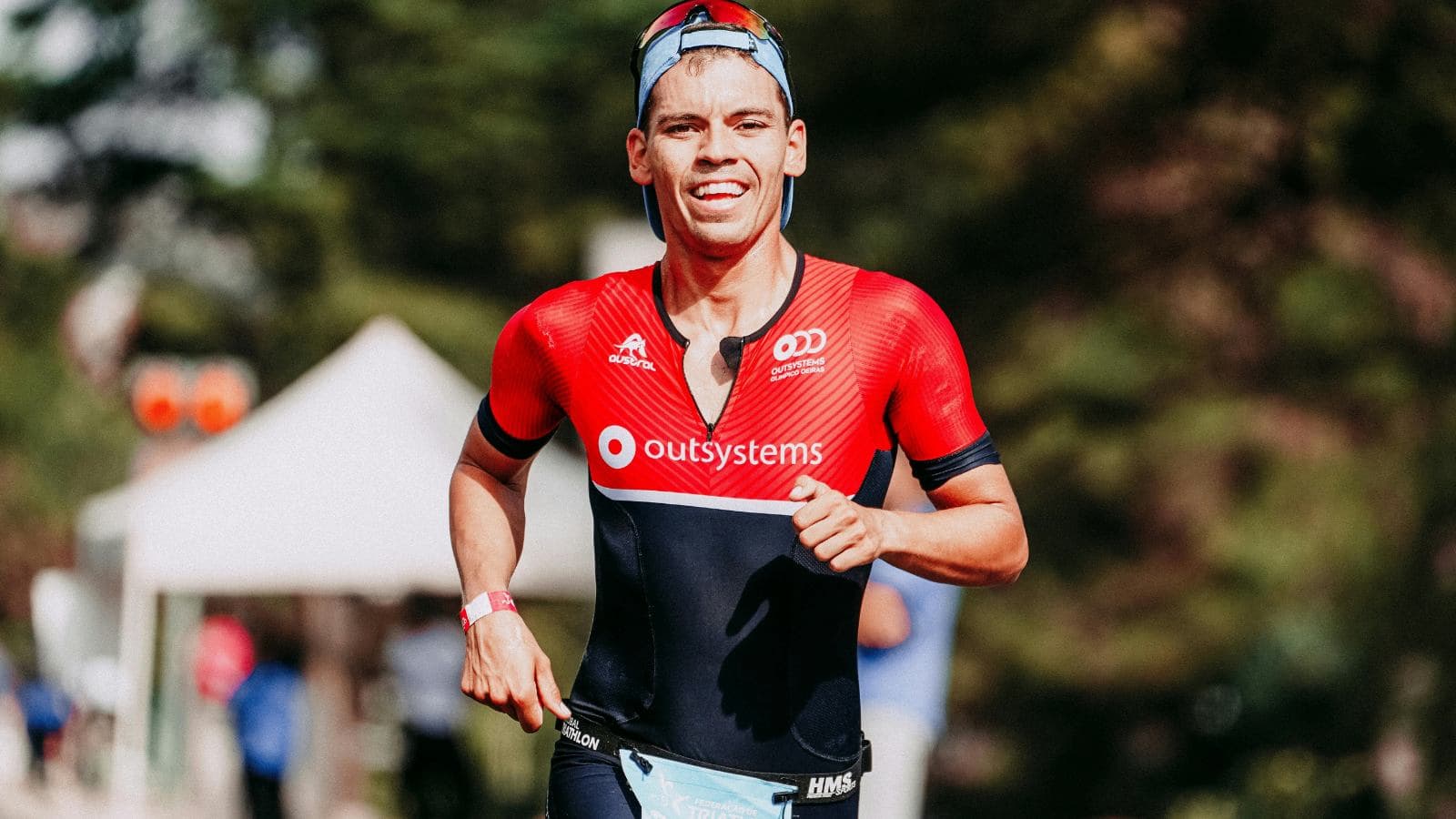beginner athlete starting couch to triathlon journey with swim bike and run training