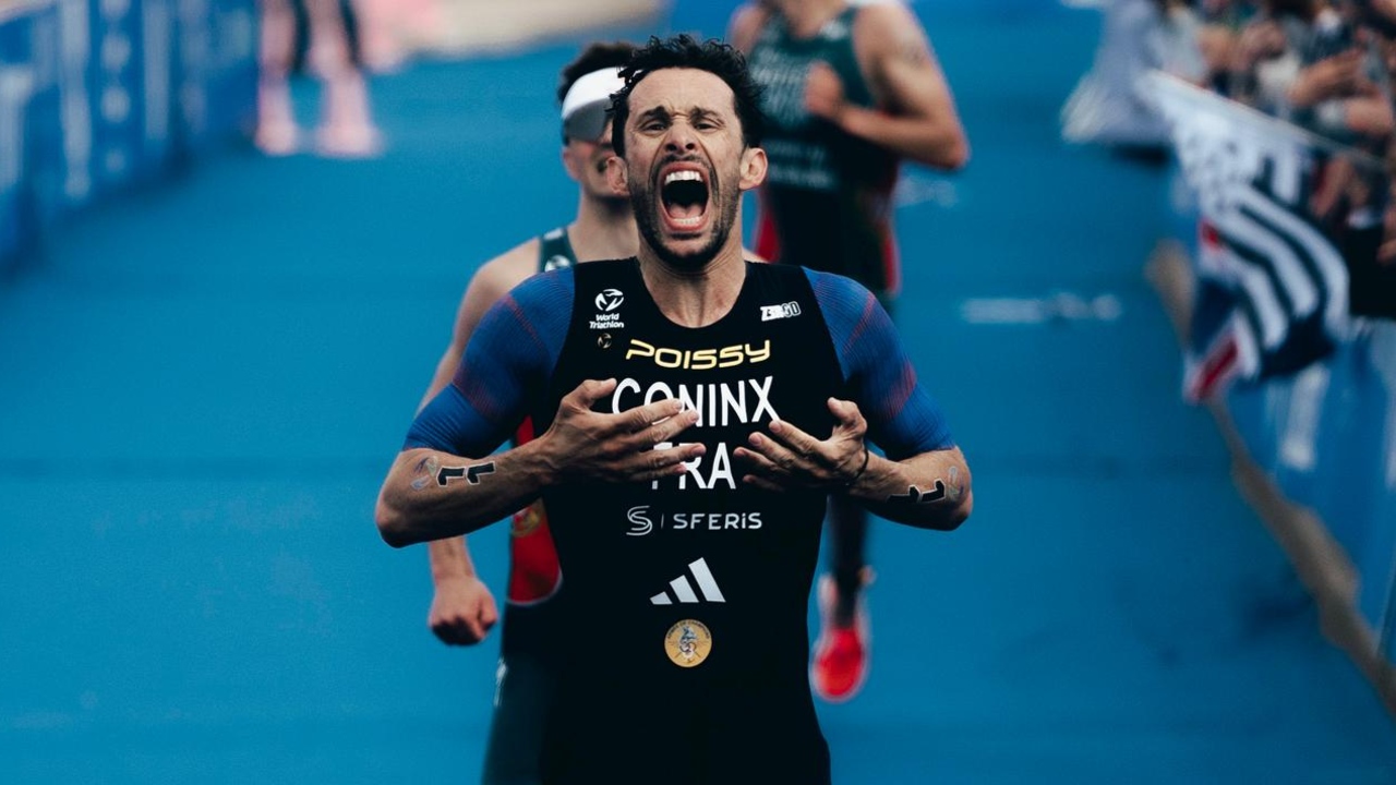 dorian coninx celebrates wtcs quiberon win 2026