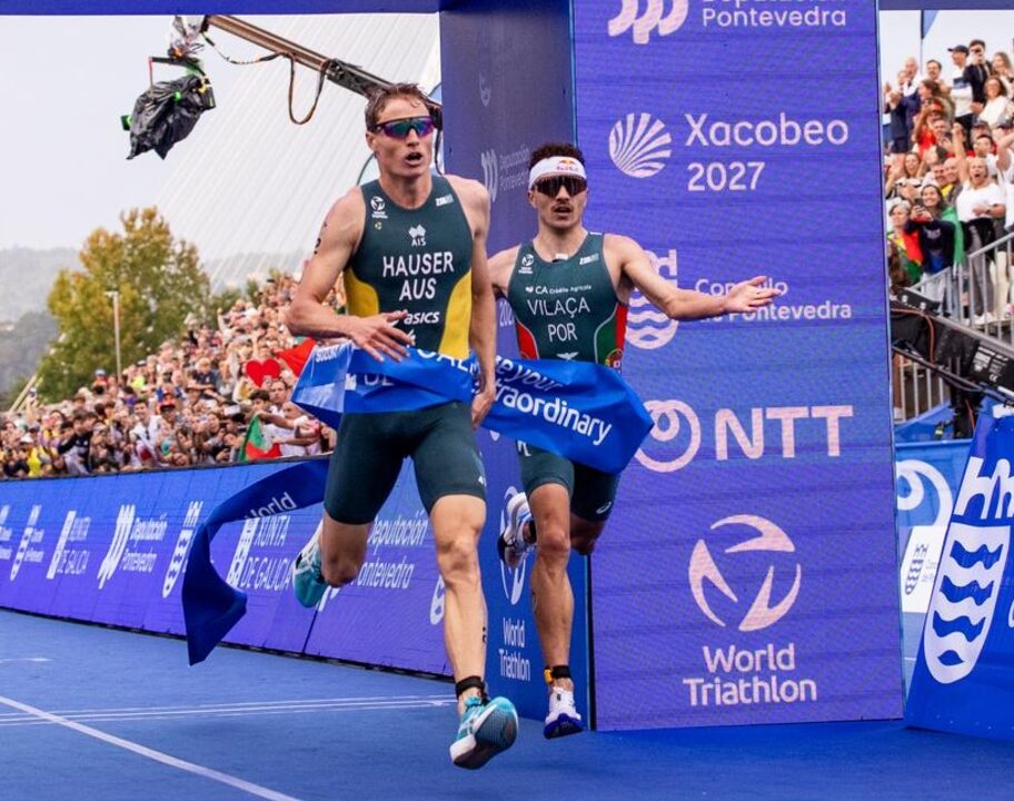 Hauser Vilaca sprint finish WTCS Pontevedra 2026