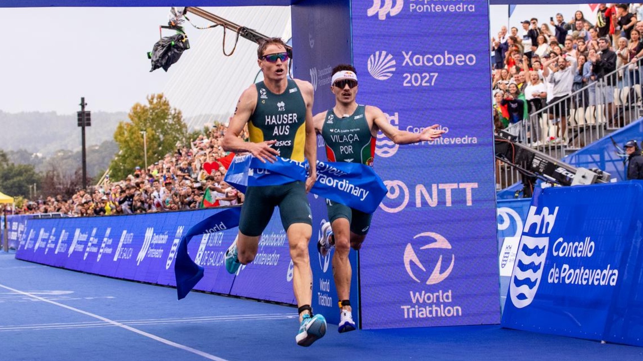 Hauser Vilaca sprint finish WTCS Pontevedra 2026