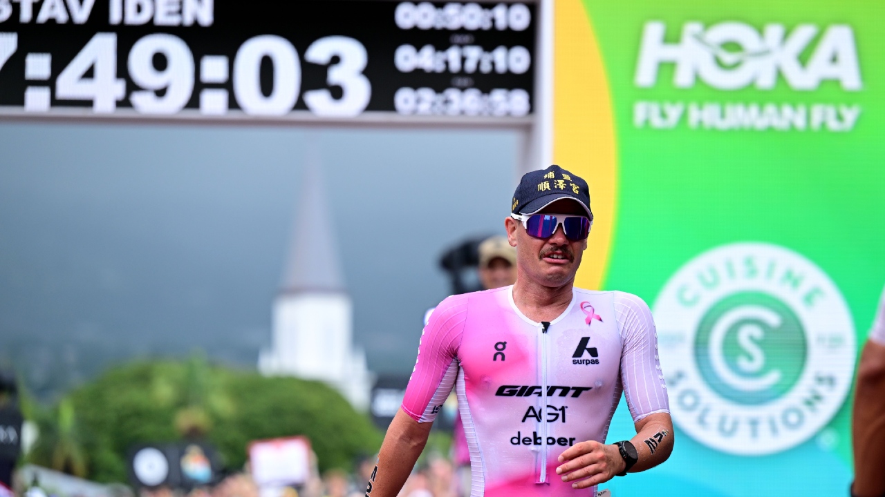 Gustav Iden emotional finish line Kona 2026